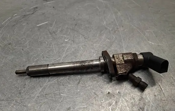 Ford Mondeo MK IV Fuel injector 9657144580