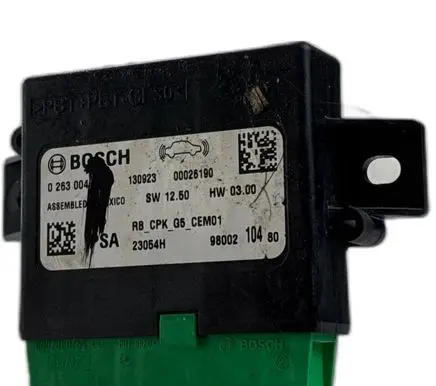 Peugeot 308 Trunk lid opening control unit 9800210480