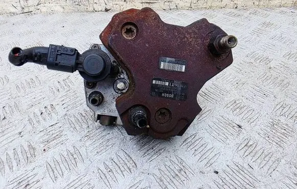 BMW X5 E53 Fuel injection high pressure pump 0445010073 7788678 0928400560