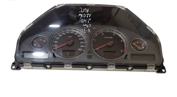 Volvo V70 Speedometer (instrument cluster) 30682277 8673802
