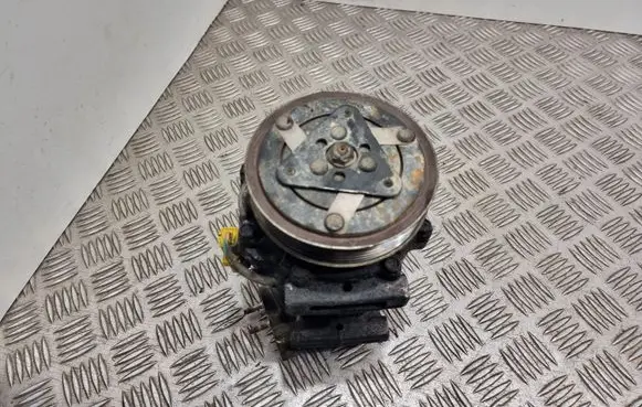 Citroen C5 Air conditioning (A/C) compressor (pump) 9683003080