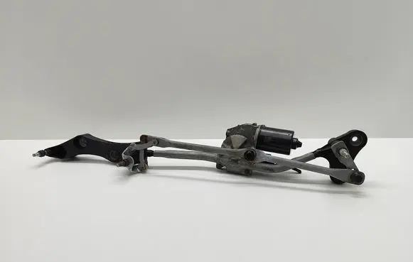 BMW 5 E60 E61 Front wiper linkage and motor 6987475 698747501 404822