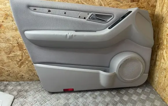 Mercedes-Benz B W245 Sliding door card