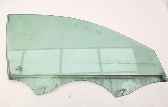 Audi Q3 F3 Front door window glass four-door 83A845202