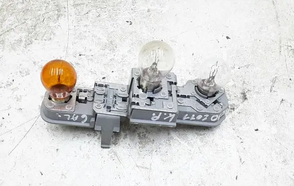 Volvo C30 Tail light bulb cover holder 27712104