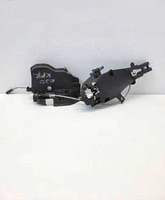 BMW X5 E70 Front door lock 7276681