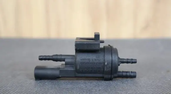 Mercedes-Benz SLK R170 Electromagnetic valve 0025401497 A0025401497