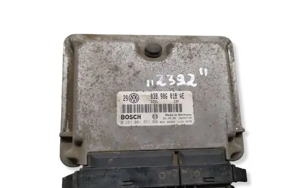 Volkswagen PASSAT B5.5 Engine control unit/module 038906018AF 038906018AE 28SA3734