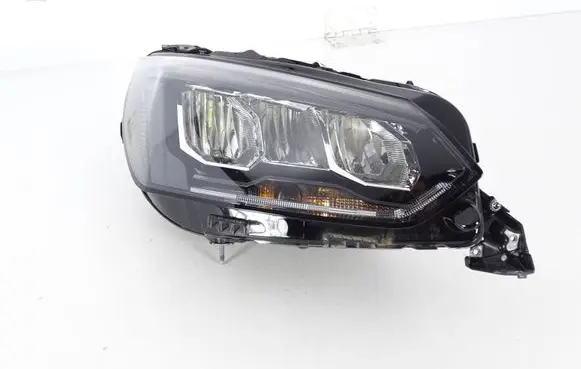 Peugeot 208 II Headlight/headlamp 9865524880