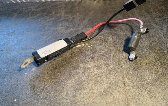 Mercedes-Benz ML W166 Aerial antenna filter A1668201489