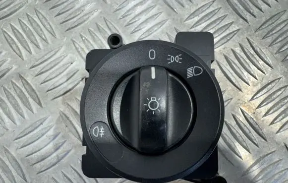 Mercedes-Benz Sprinter W906 Light switch A9065450104