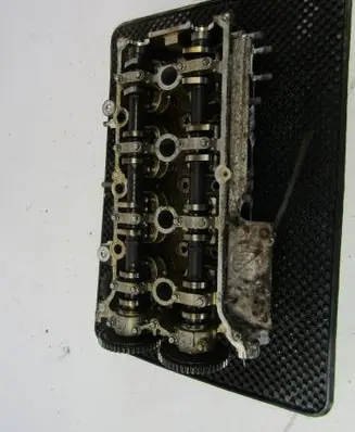 Suzuki Swift I Engine head 