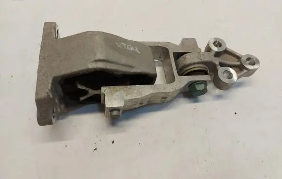 Nissan X-Trail T33 Gearbox mount 