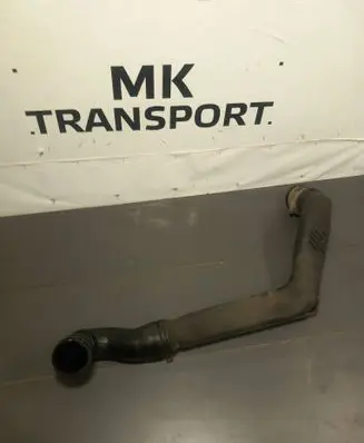 Intercooler hose/pipe