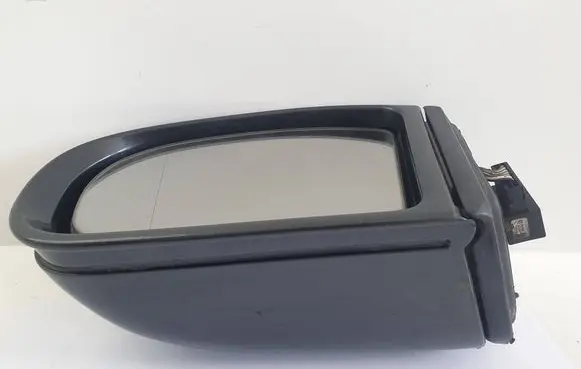 Mercedes-Benz C W203 Front door electric wing mirror 413133417