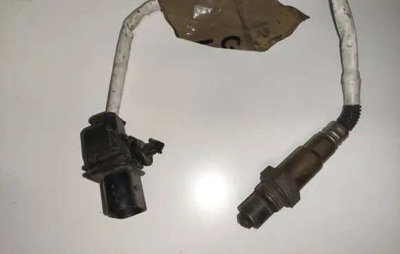 Ford Mondeo MK IV Lambda probe sensor BM5A9Y460AA 0528017358
