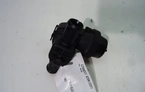 Audi Q5 SQ5 Coolant heater control valve 1J0819809