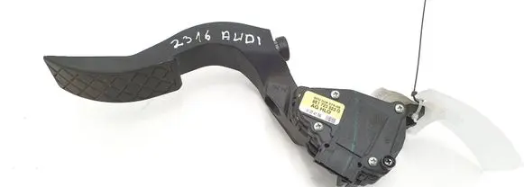 Audi A4 S4 B7 8E 8H Accelerator throttle pedal 8E1723523G