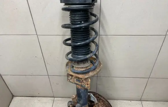 Skoda Roomster (5J) Front wheel hub spindle knuckle 6Q0413031BH