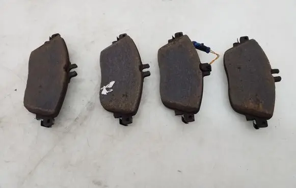 Mercedes-Benz A W176 Brake pads (front) A0084200420
