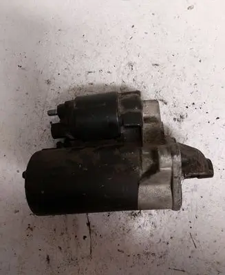 Toyota Avensis T220 Starter motor 0001107088