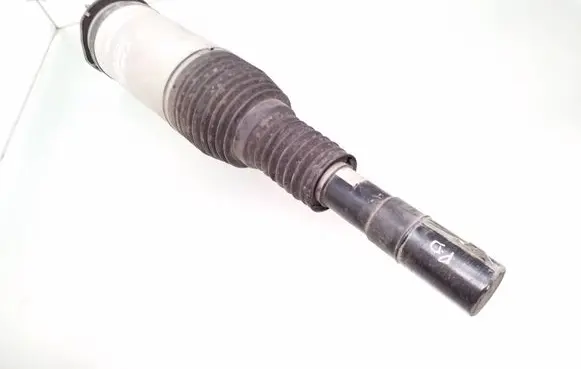Land Rover Defender Air suspension front shock absorber L8b23c285ab
