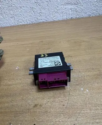 BMW X6 E71 Fuel injection pump control unit/module 16147276046 033
