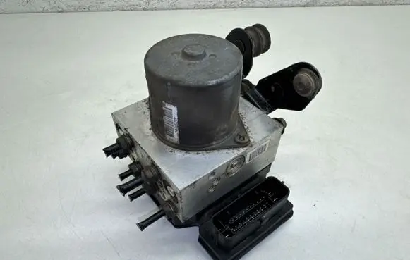Volkswagen PASSAT B7 ABS Pump 3AA614109AE