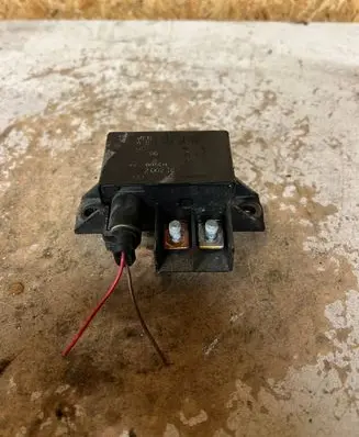 Mercedes-Benz E W211 Charging relay A0025426419 0332002167