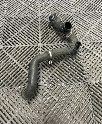 Mercedes-Benz GLC X253 C253 Engine coolant pipe/hose A2742000300