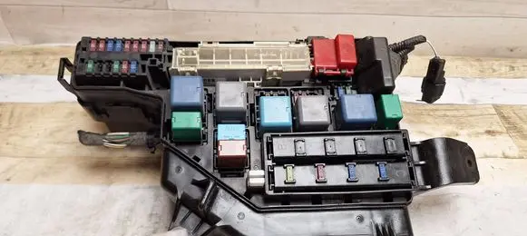 Toyota Prius (NHW20) Fuse box set