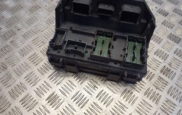 Chrysler Grand Voyager V Fuse box set 04692334AG RT03213319 R1211AG090