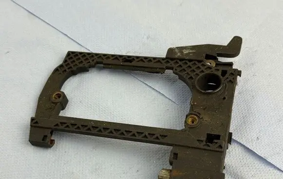Front door exterior handle/bracket