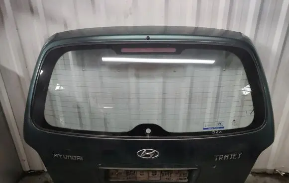 Hyundai Trajet Tailgate/trunk/boot lid