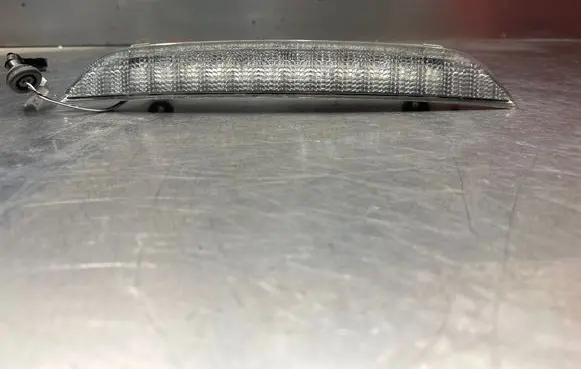 Mitsubishi Outlander Third/center stoplight P5631