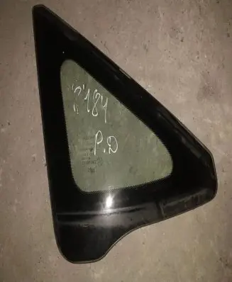 Honda FR-V Front triangle window/glass 