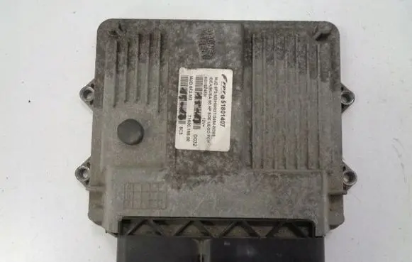 Fiat Grande Punto Engine control unit/module 51801407