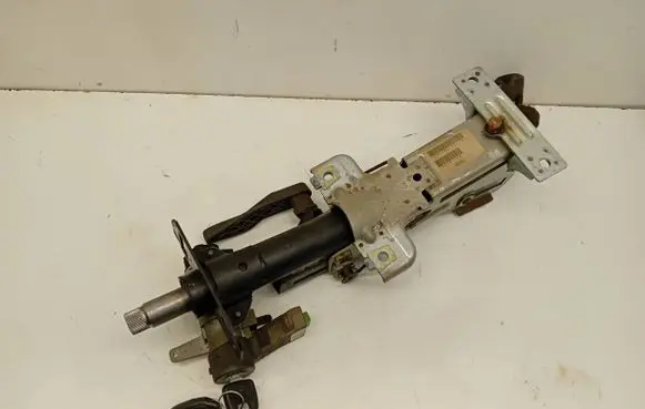 Volvo S60 Steering wheel axle P9491778 T210205143