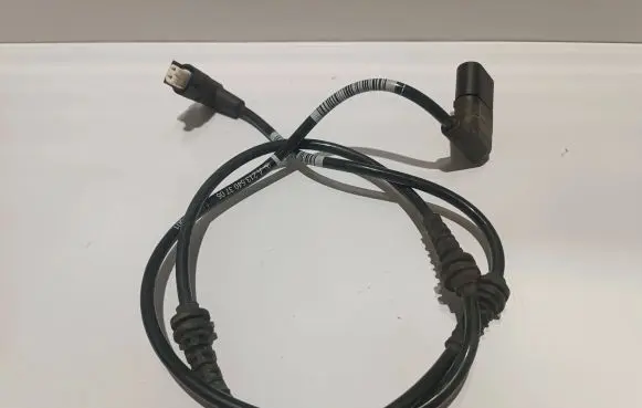 Mercedes-Benz E W213 Front ABS sensor wiring A2135403705 2135403705