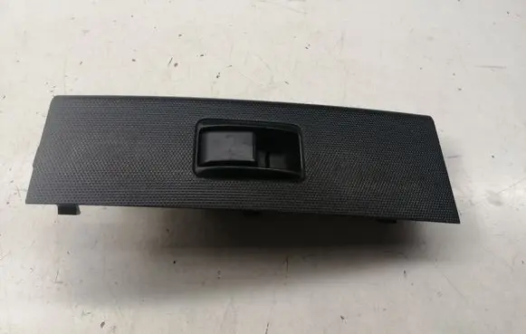 Toyota Corolla Verso AR10 Electric window control switch 848100F010 742310F030