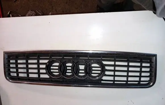 Audi A4 S4 B6 8E 8H Front grill 8E0853651F