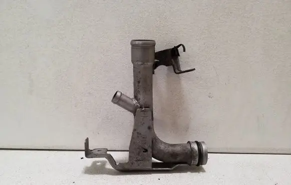 Nissan Navara D23 Engine coolant pipe/hose 210477770R
