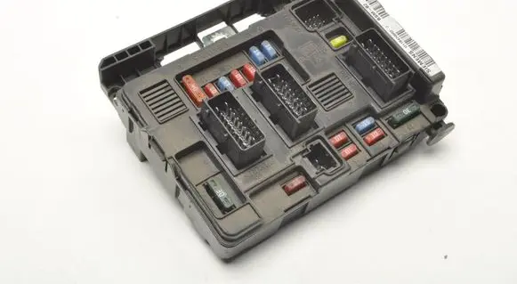 Peugeot Partner Fuse box set 9650618580