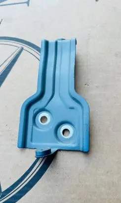 BMW X3 G01 Fender mounting bracket 7397516
