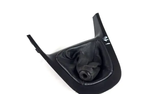 Hyundai i10 Gear shifter surround trim plastic 846500xxxx