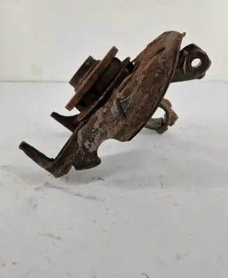 Seat Leon (1M) Front wheel hub 