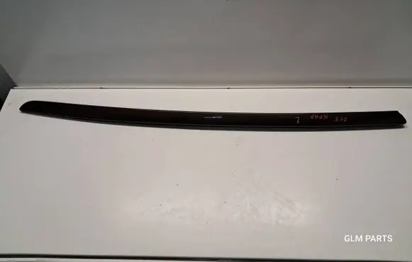 Windshield trim
