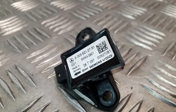 Mercedes-Benz S W221 Airbag deployment crash/impact sensor A0038212751 5WK43901