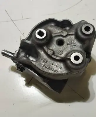 Peugeot 2008 II Fuel pump bracket 9824088780