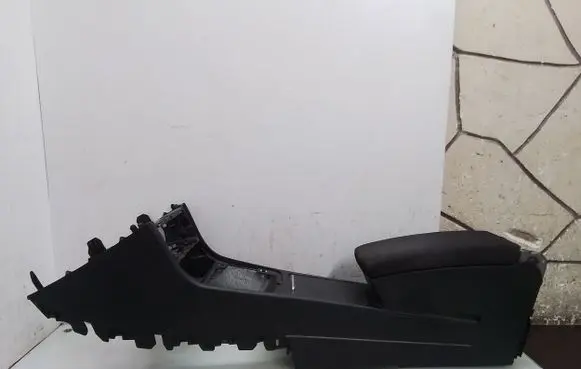 Volkswagen PASSAT B6 Center console 3C0864207M